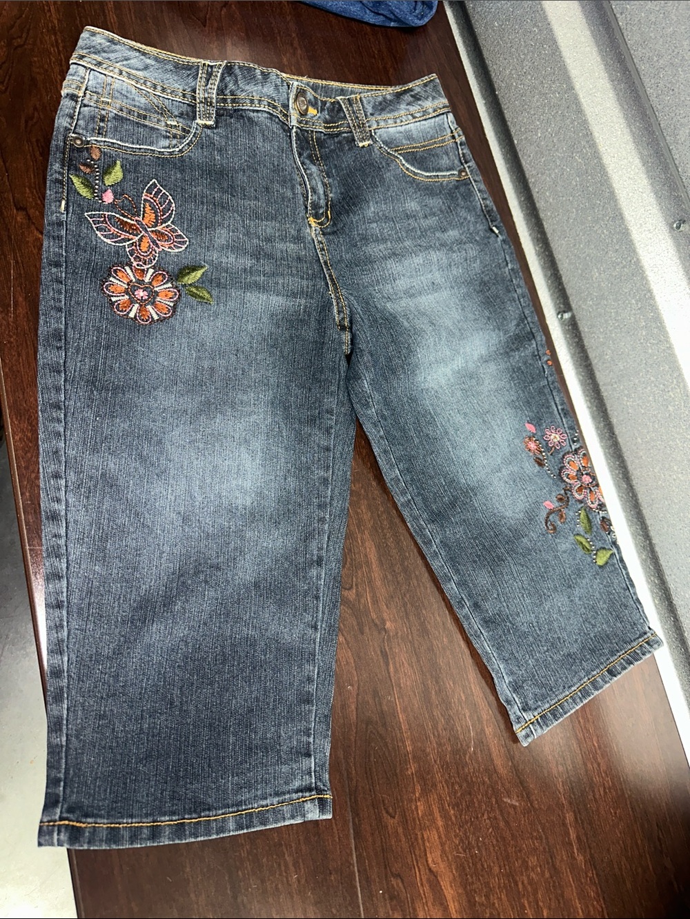 Mudd Dark Wash Cropped Jeans with Pink & Orange Floral Embroidery